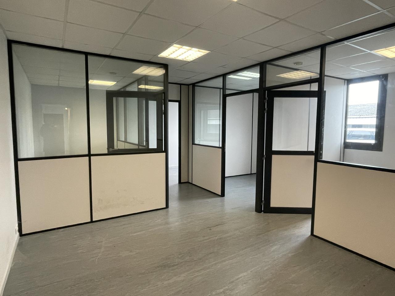 Bureau Cesson-Sévigné 327m² Location bureau Cesson-Sévigné Ille-et-Vilaine OLBUR2204121 13